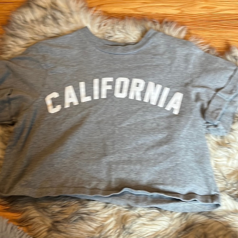 Cropped Grey Tee